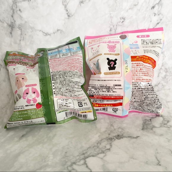 Japanese Bath Bombs 🛁with Toy - Picture 2 of 4